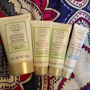 Mary Kay Satin Hands set